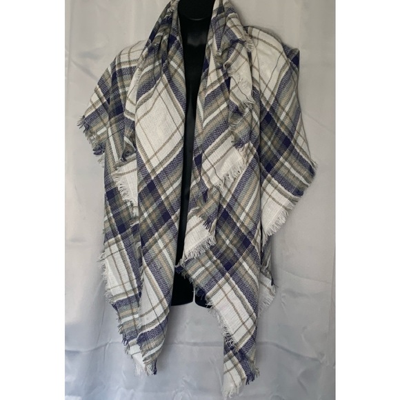 Scarf green blue and cream boho warm OS - Picture 2 of 10